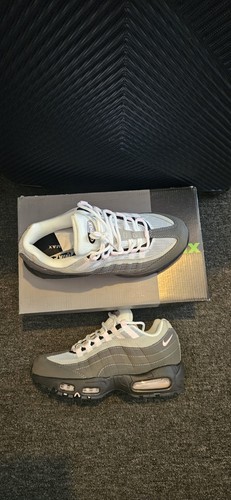 Nike sneakers brand new - brand,