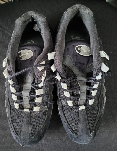 Two pairs men nike 95s - nike,