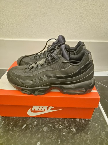 Tripple black nike 110s - tripple,