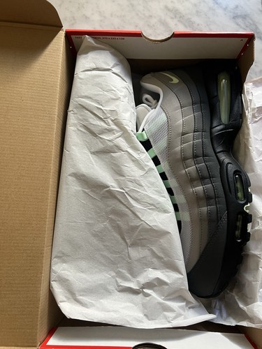 Size 14m nike - -, air